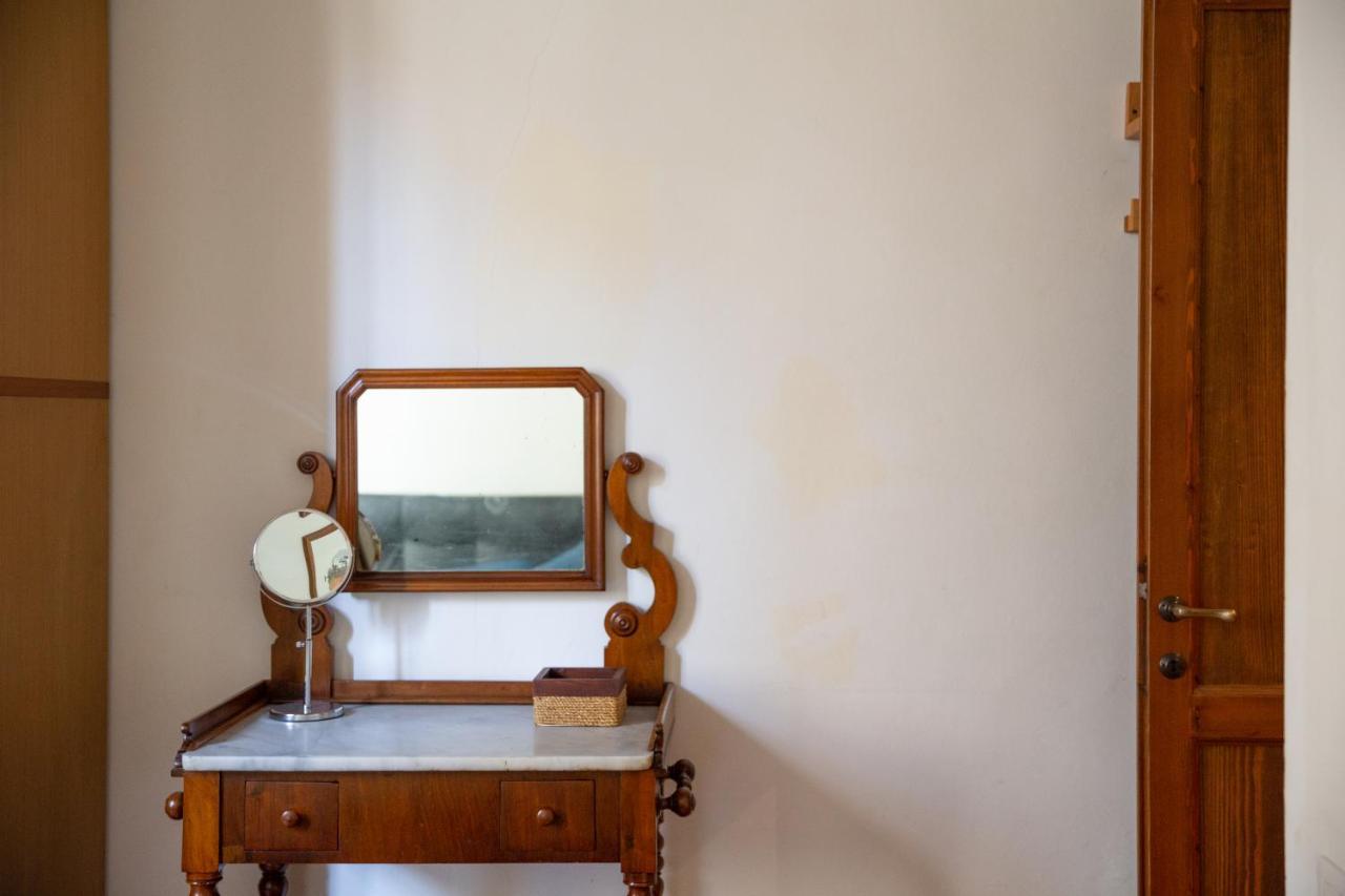 Lovely One Bedroom Apartment Nearby Ponte Vecchio Florence Buitenkant foto